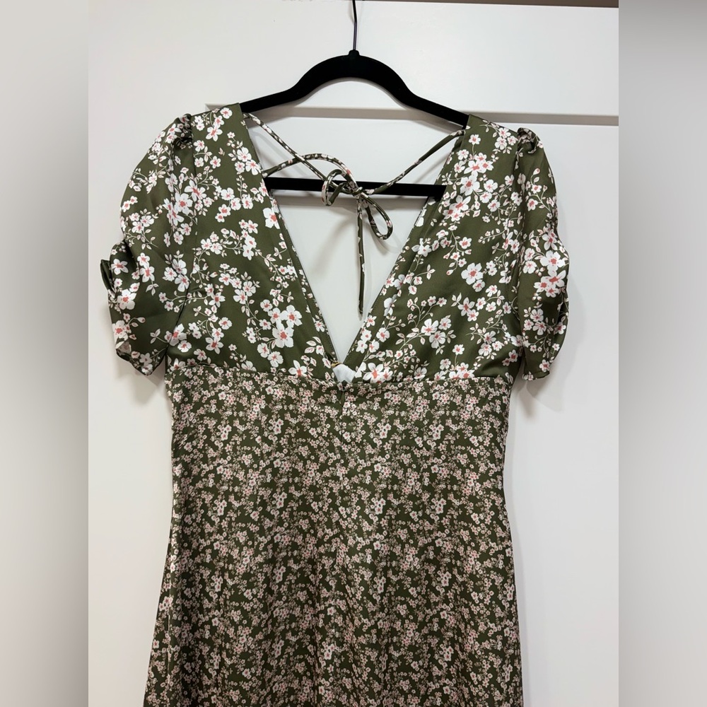 Backyard Roses Kristina Dress NWT - Picture 10 of 14